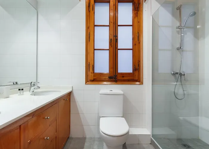 Flateli Aribau * برشلونة
