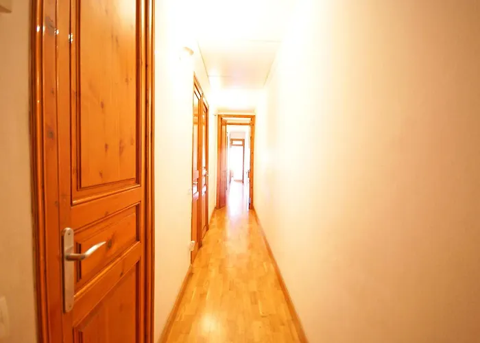 Flateli Aribau * برشلونة